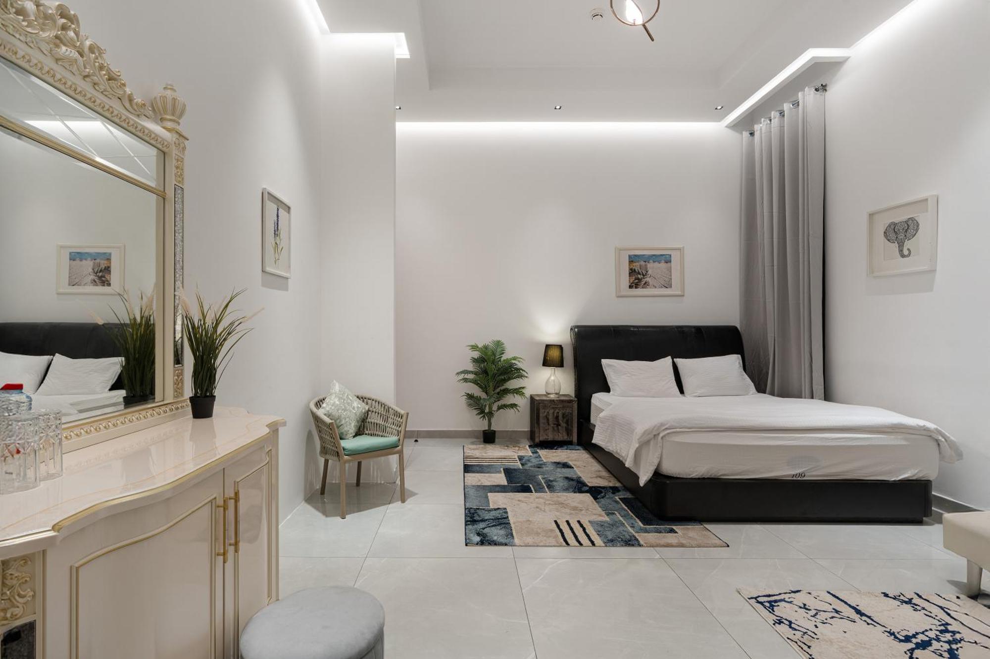 Bed and Breakfast Boutique-Trade Center Дубай Экстерьер фото